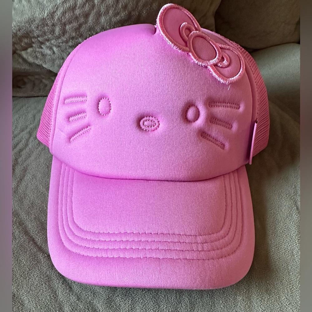 New Hello Kitty baseball hat,
3D bow,
Pink,
Snapback,
Adjustable, 
Scuba like